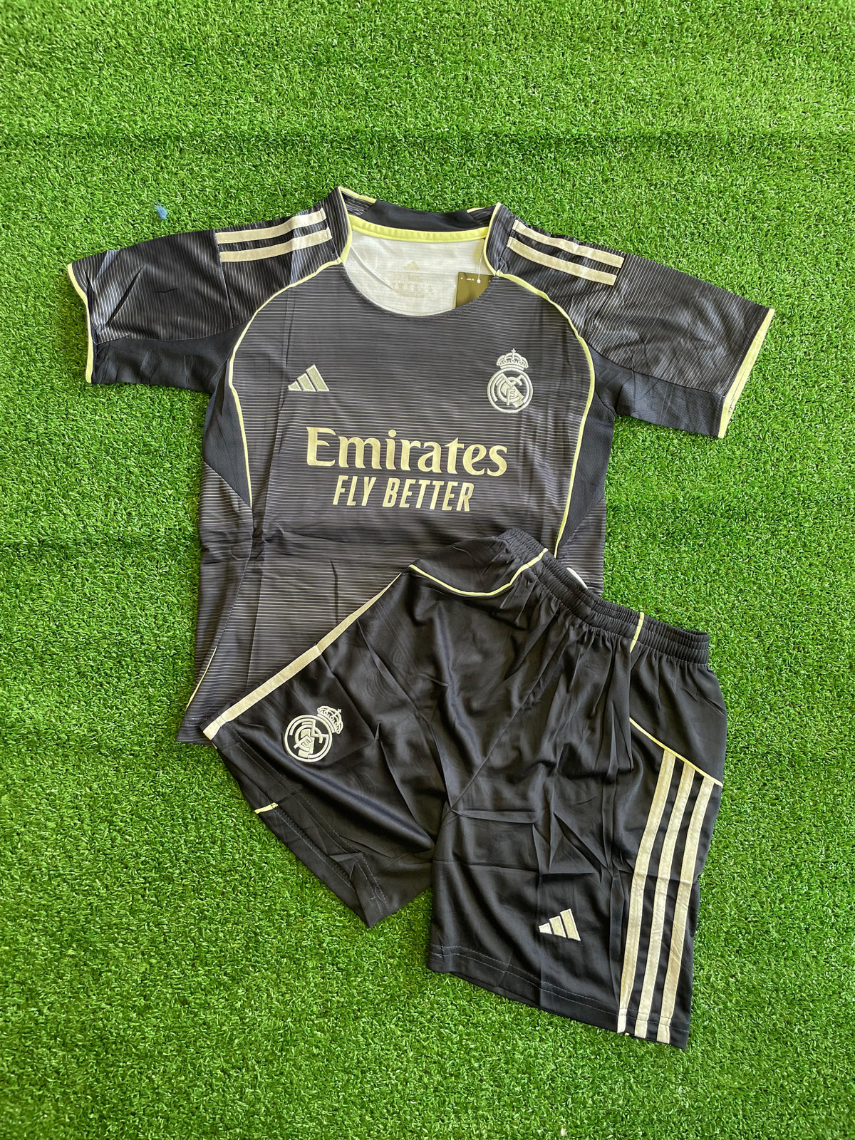 Conjuntinho Infantil Real Madrid Adidas Cinza